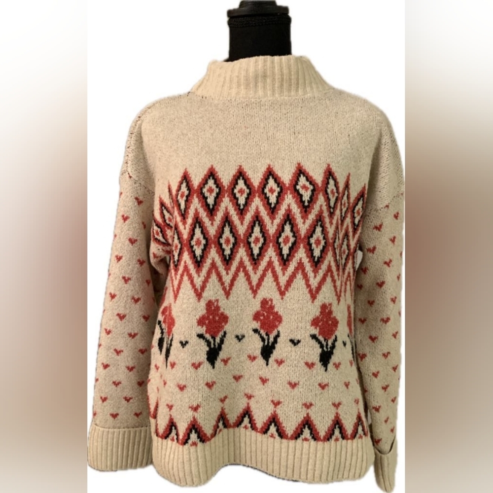 Lauren Lane Kohl's Red, Black and Cream Floral Winter Sweater Size L